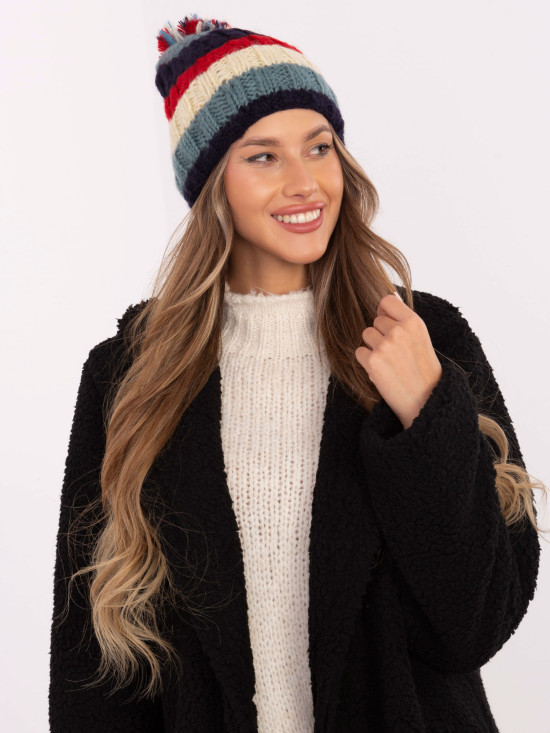 Pruhovaná zimní čepice s bambulí