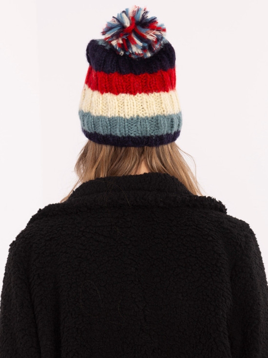 Pruhovaná zimní čepice s bambulí