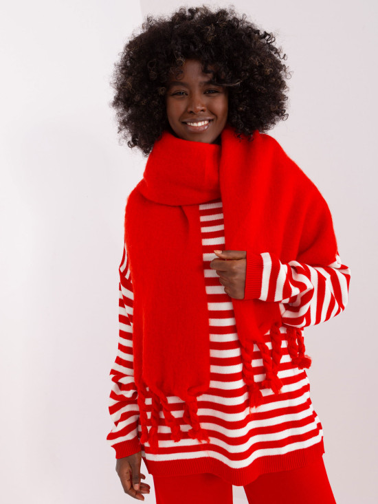 Elegantní červená šála