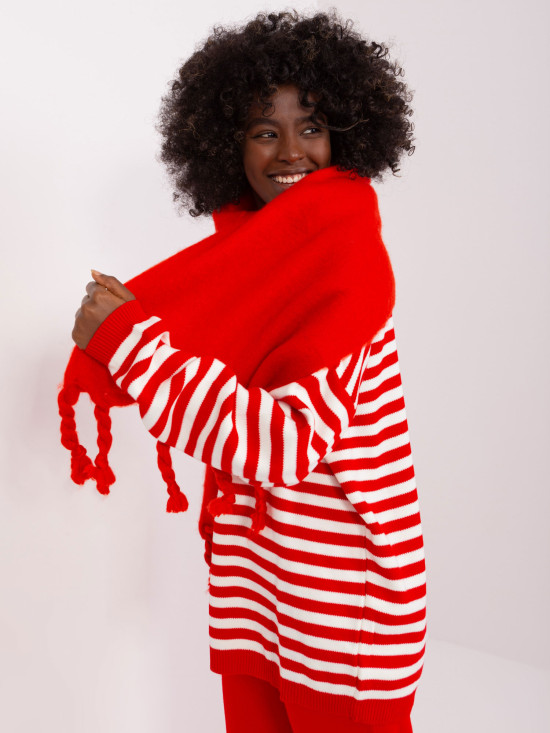 Elegantní červená šála