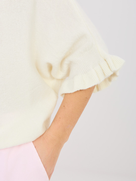 Ecru svetr s 3/4 rukávy a volánem