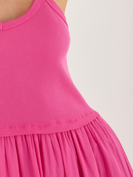 Maxi rozšířené šaty na ramínka, růžové