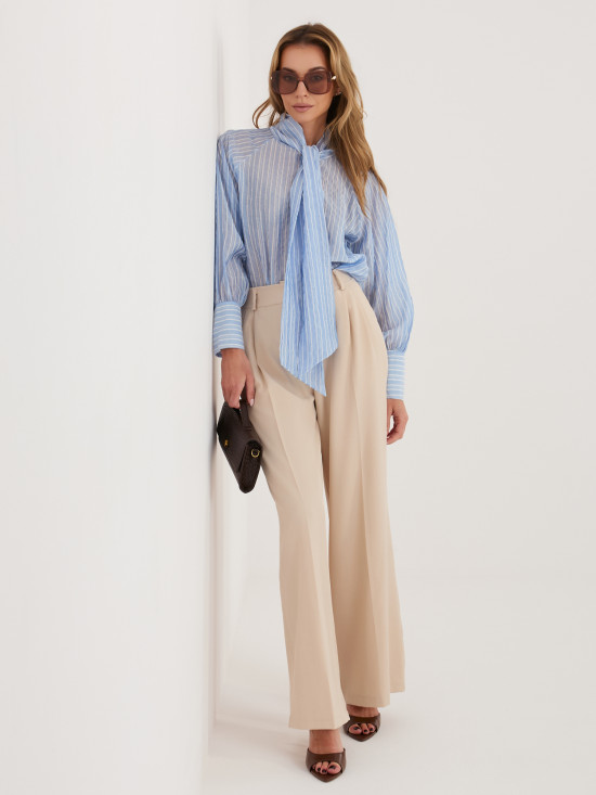 Dámská modrá košile s proužky a vázáním