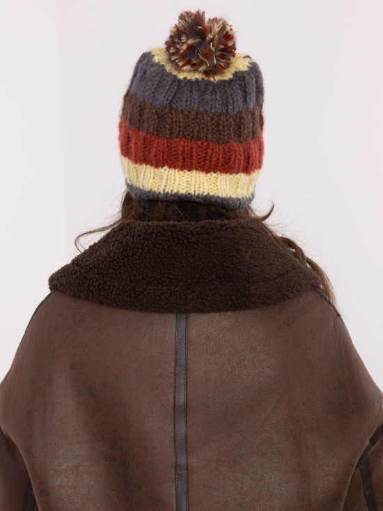 Bordó/hnědá pruhovaná čepice s bambulí