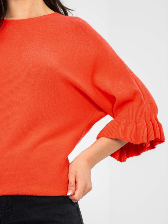 Elegantní korálový svetr s 3/4 rukávy a volánem