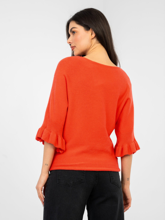 Elegantní korálový svetr s 3/4 rukávy a volánem