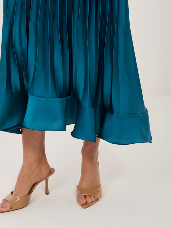 Modré koktejlové midi šaty s vázáním a volánem