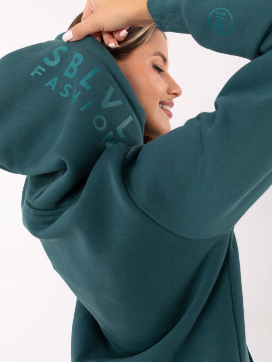 Stylová modrá mikina s kapucí