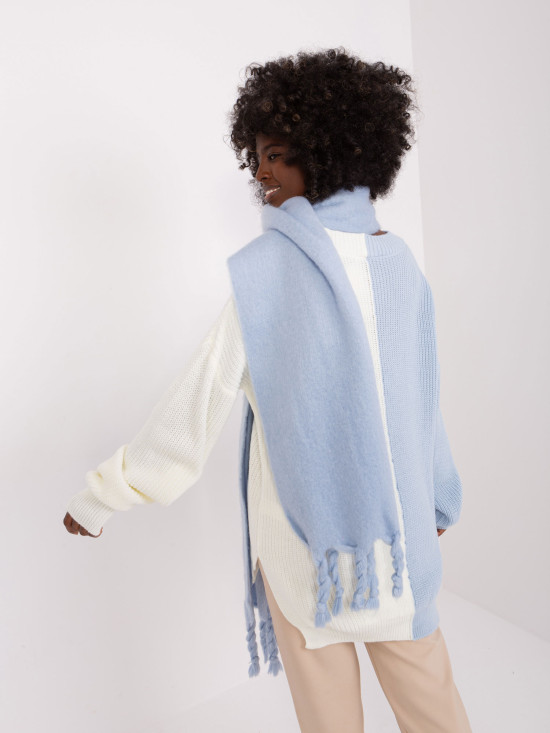 Elegantní světle modrá šála