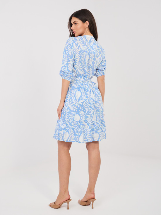 Modré šaty s potiskem a páskem