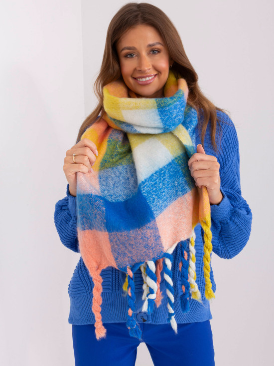 Světle žlutá šála s třásněmi