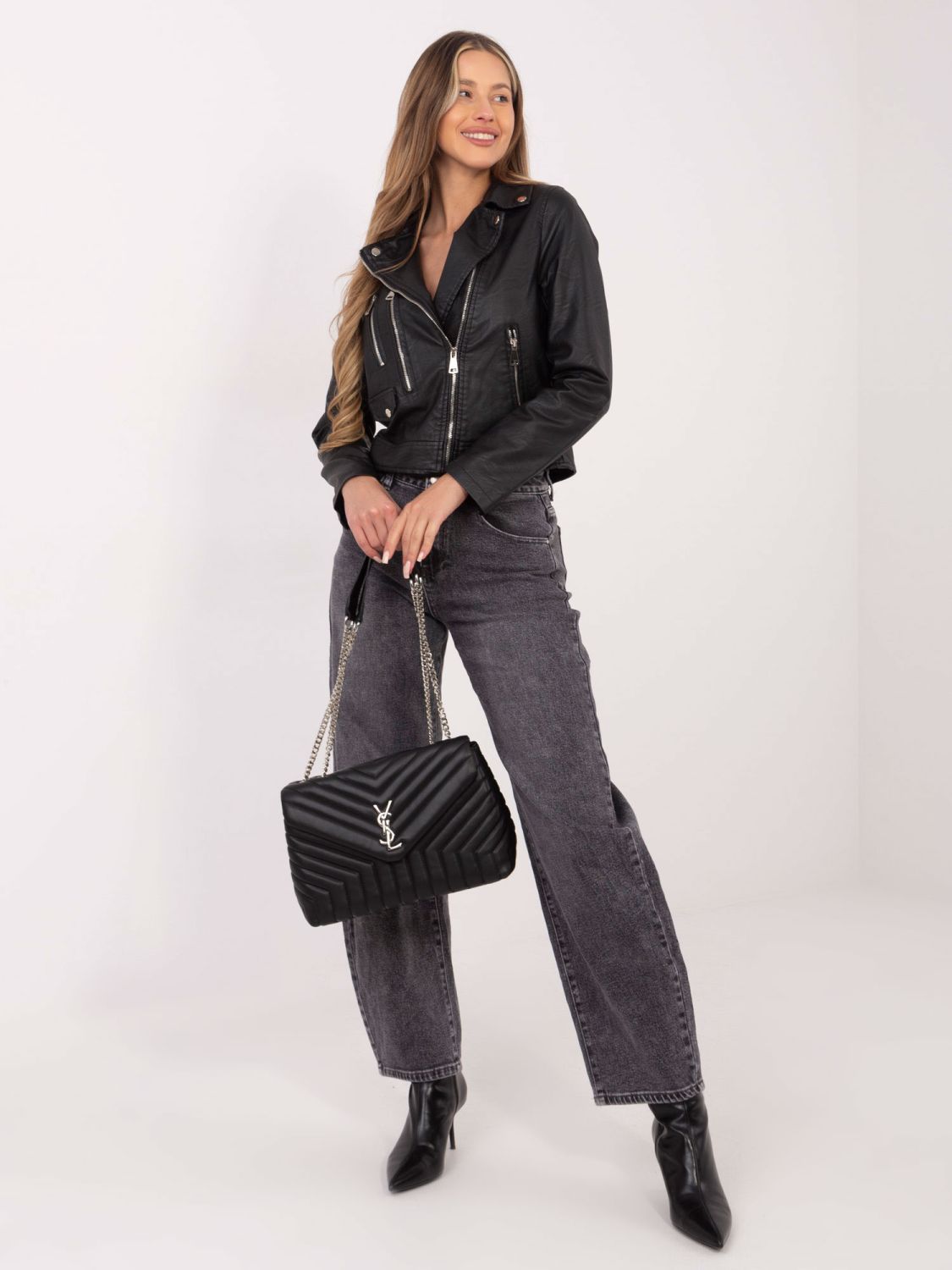 Černá dámská koženková bunda