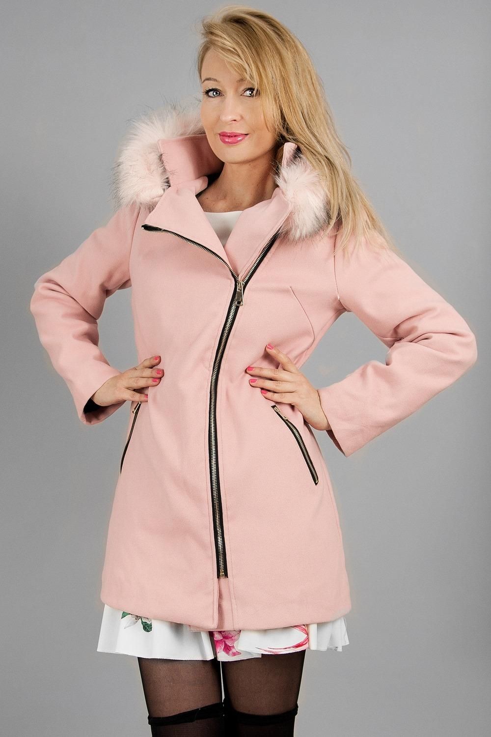 Růžový kabát
