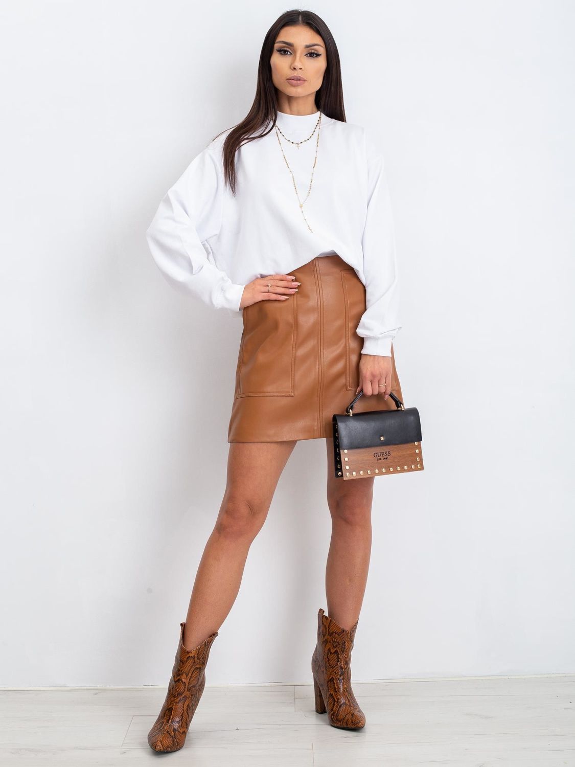 Bílá bavlněná basic mikina