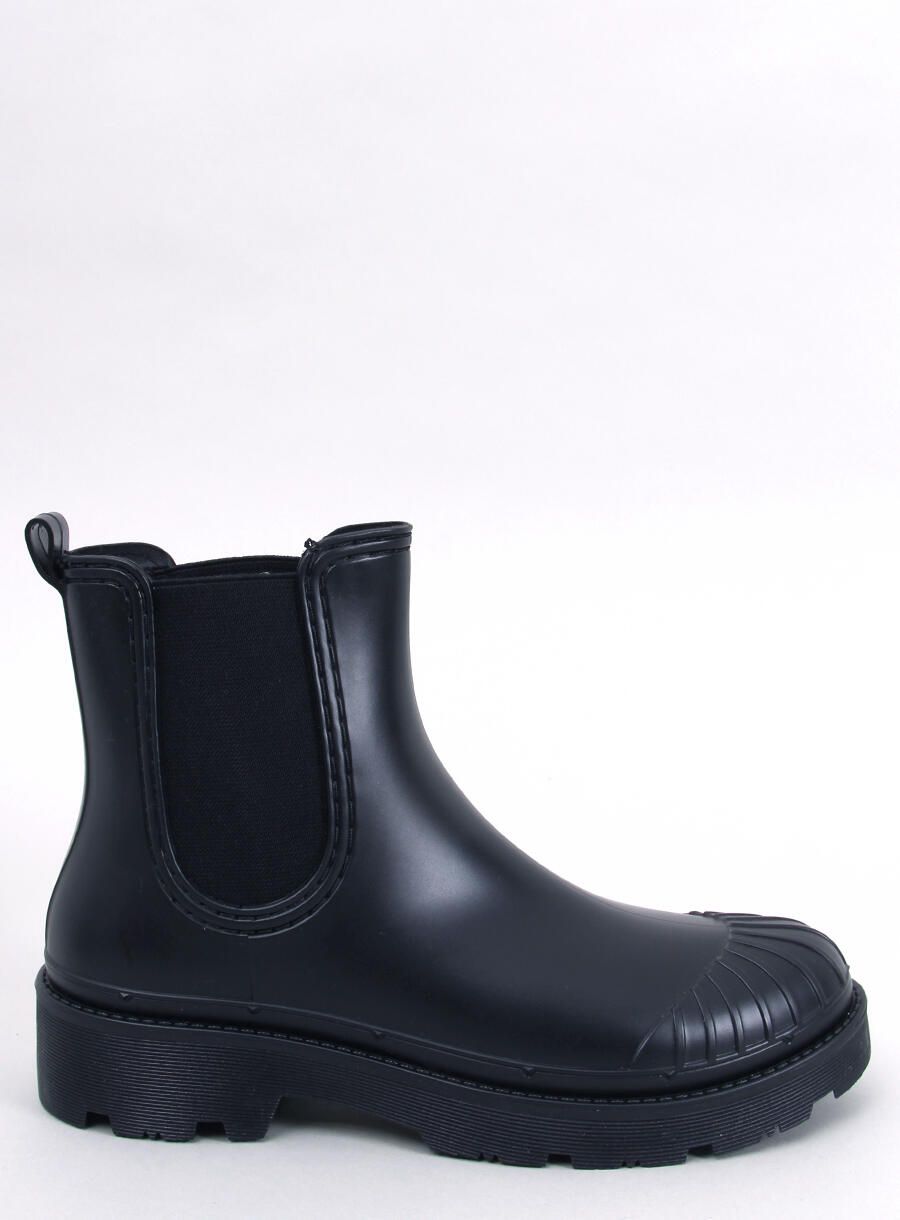 Černé holínky s elastickou manžetou