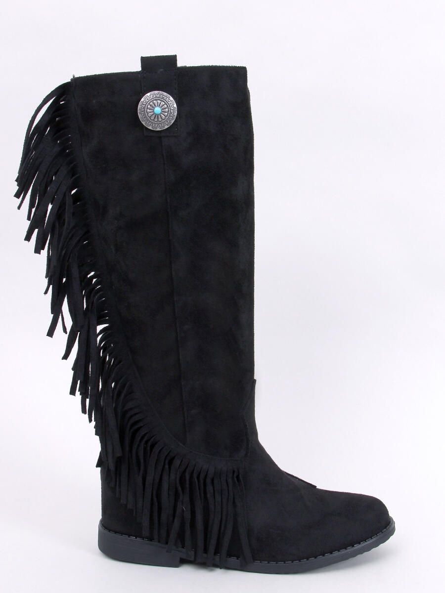 Černé kozačky s třásněmi