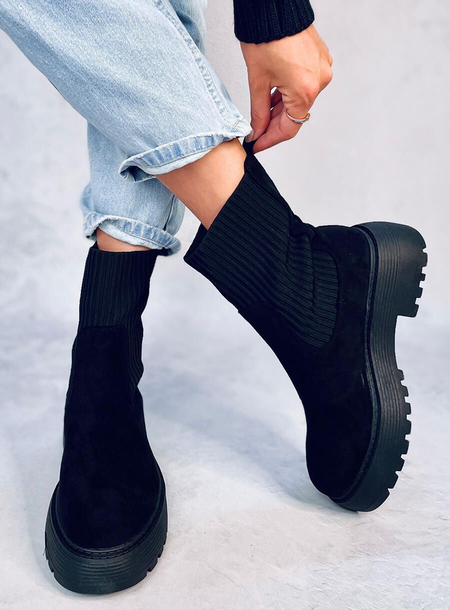 Černé kozačky s elastickou manžetou