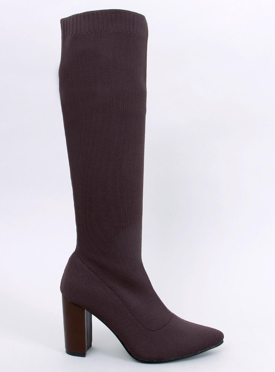 Hnědé dámské kozačky s elastickým svrškem