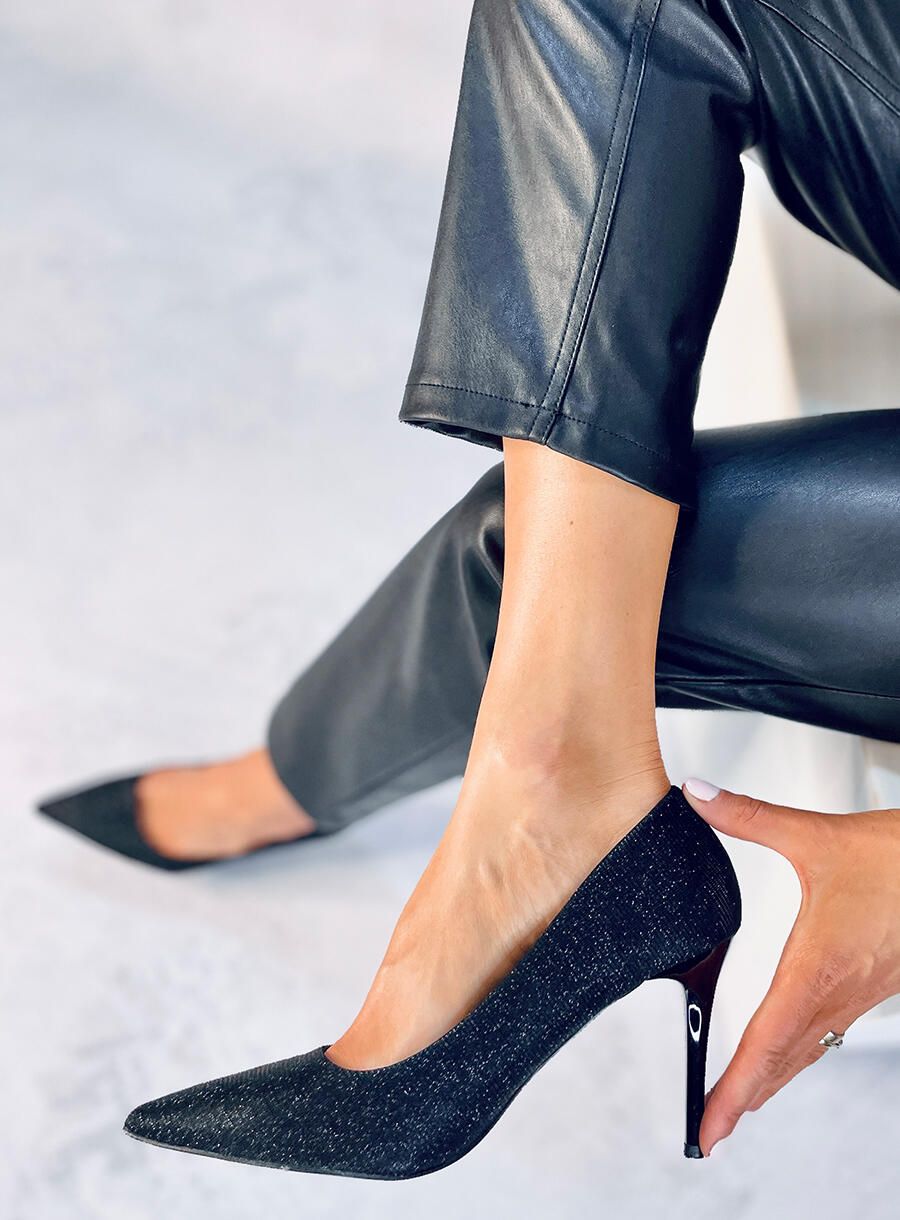 Černé třpytivé lodičky