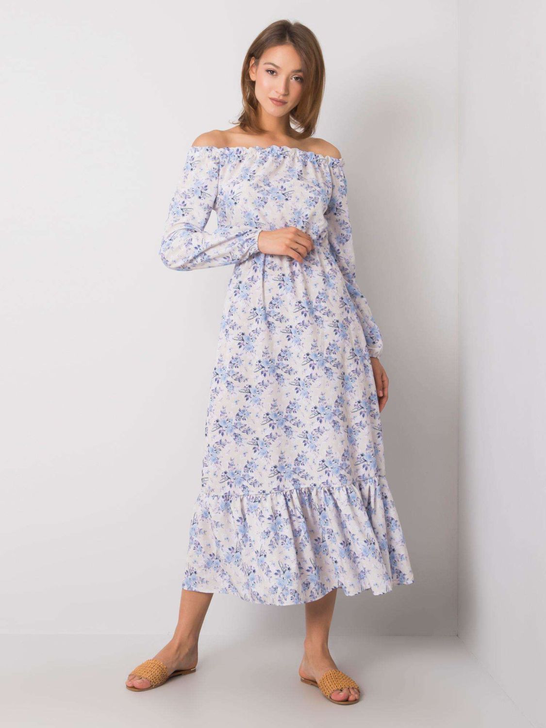 Bežově modré maxi šaty s hispánským výstrřihem