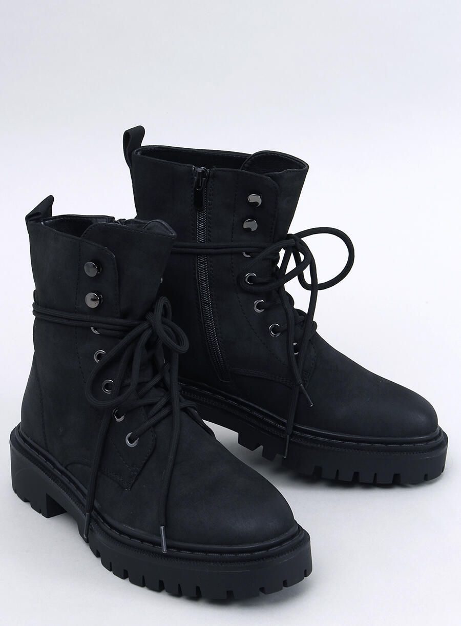 Černé kozačky se šněrováním EMMA