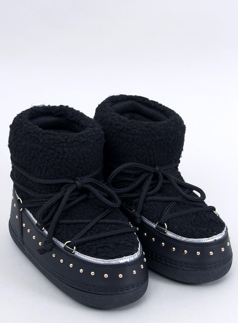 Sněhule s kožešinou a šněrováním černé