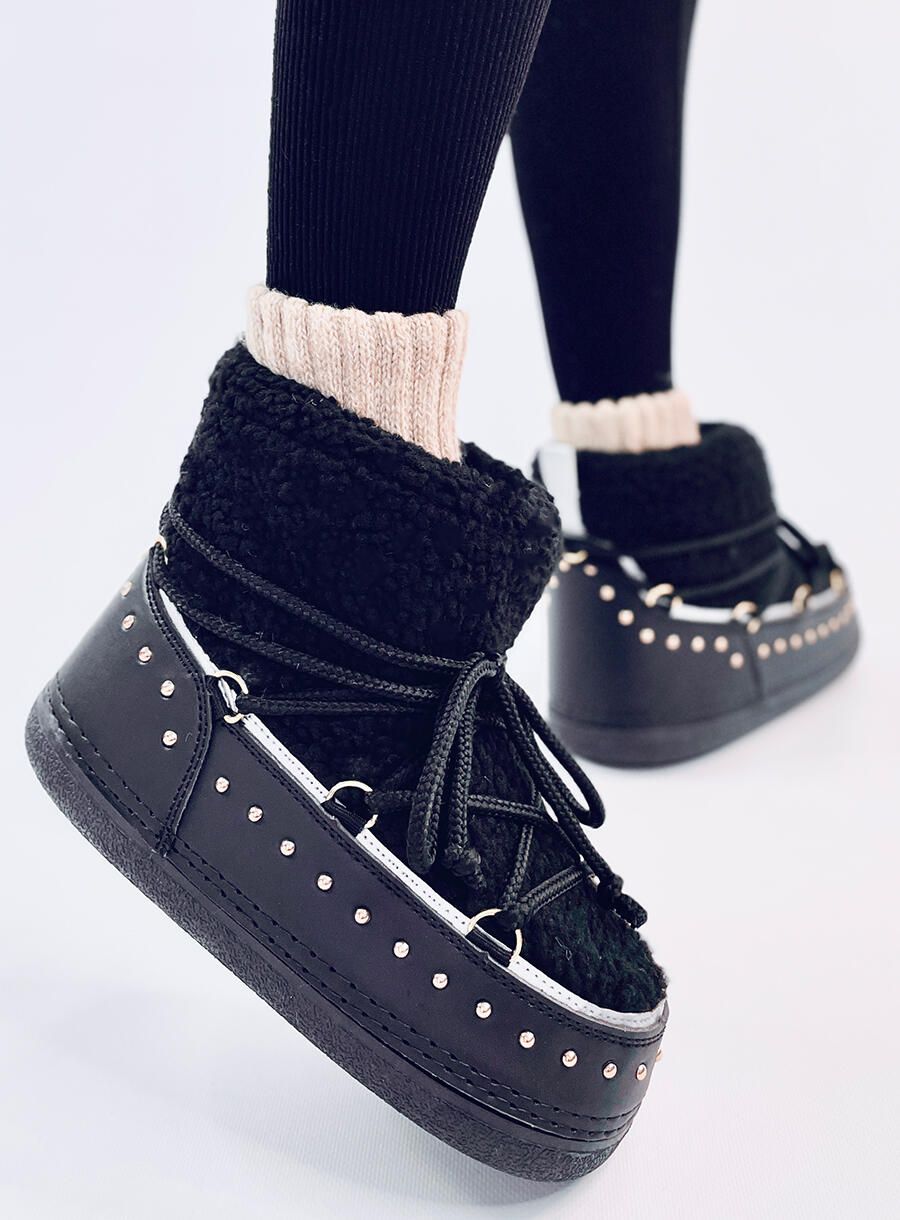 Sněhule s kožešinou a šněrováním černé