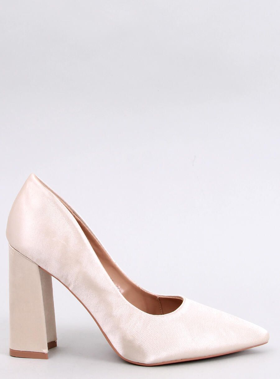 Krémové saténové lodičky