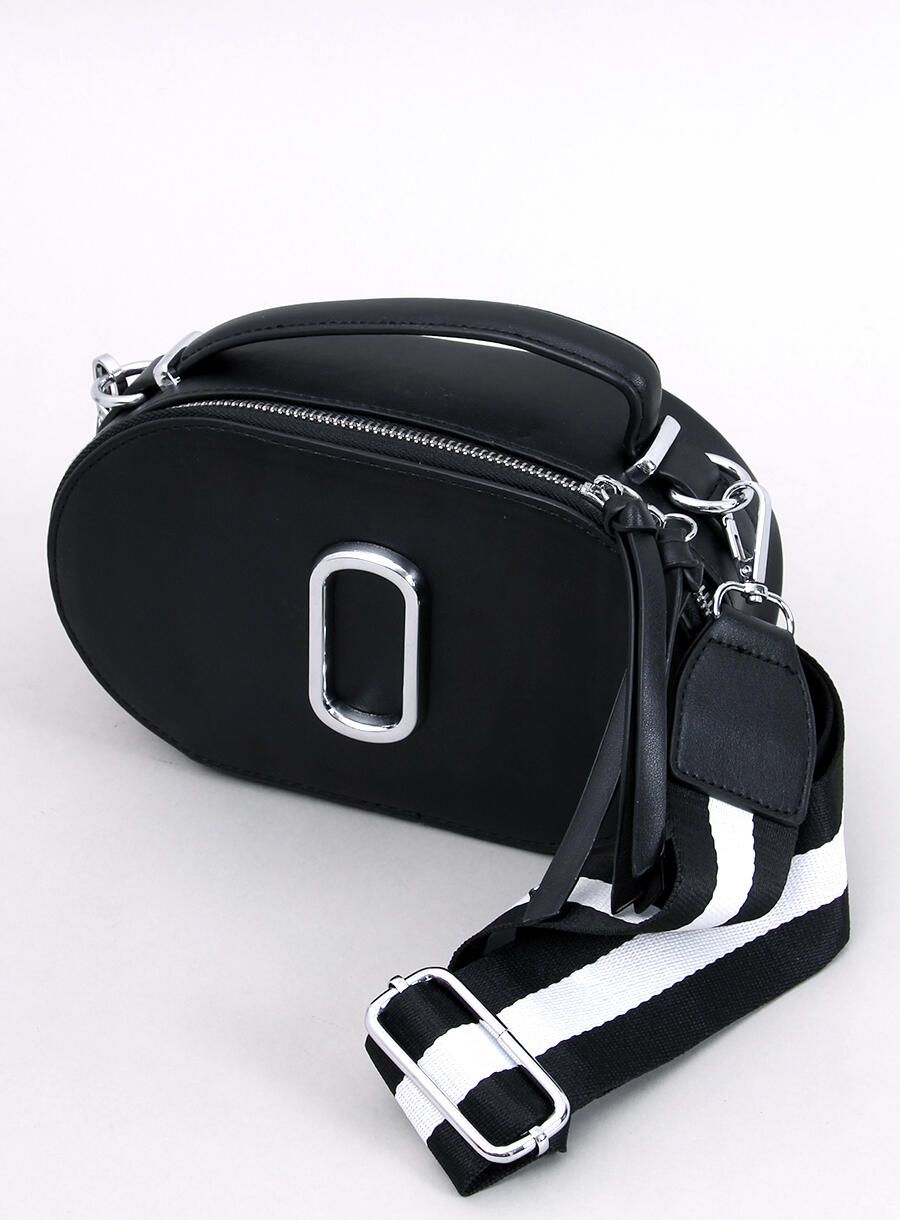 Černá kabelka se širokým popruhem