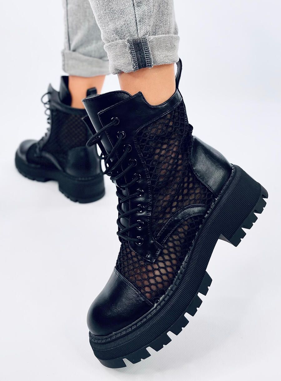 Kozačky se síťovinou černé