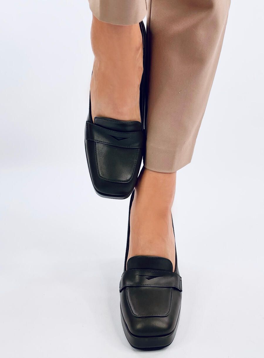 Elegantní lodičky na podpatku tmavě zelené