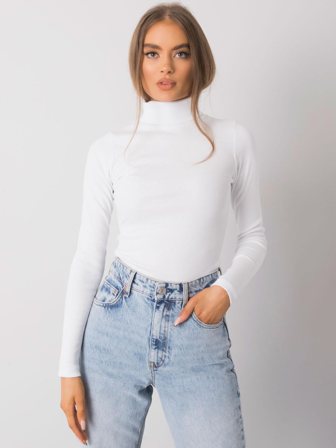 Bílý pruhovaný dámský rolák