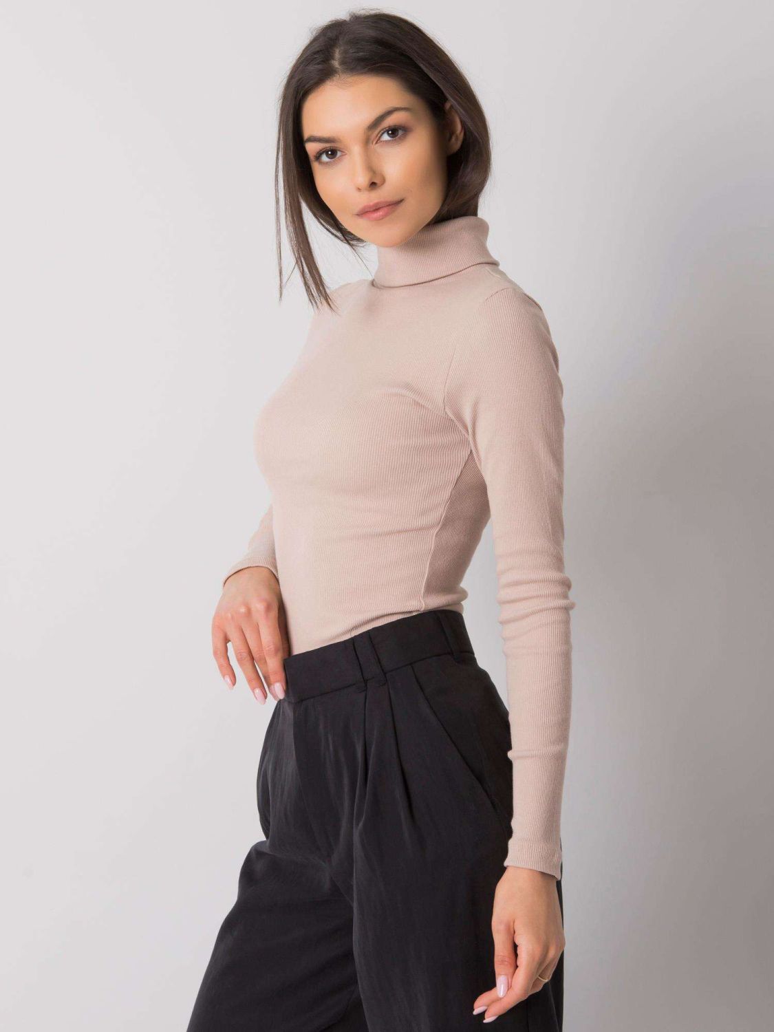 Světle béžový pruhovaný dámský rolák