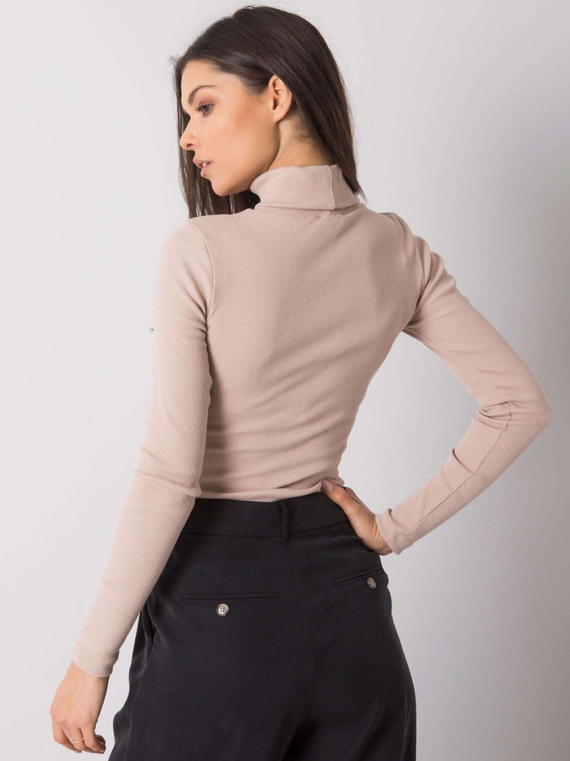 Světle béžový pruhovaný dámský rolák