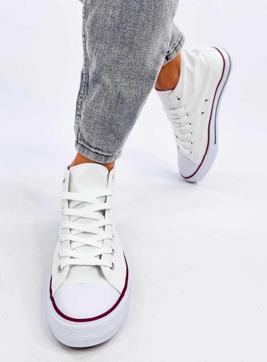 Kotníkové plátěné tenisky bílé