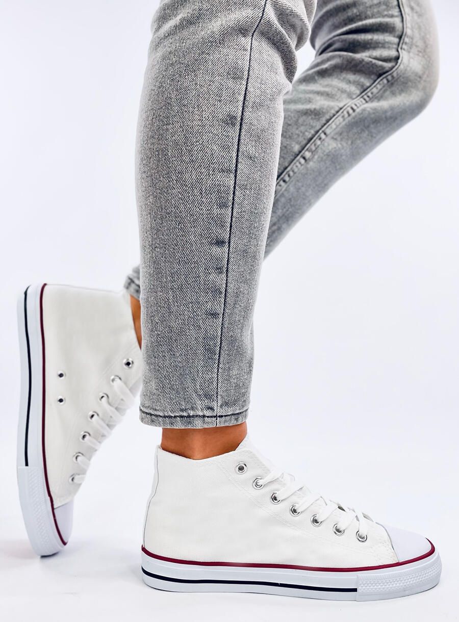 Kotníkové plátěné tenisky bílé