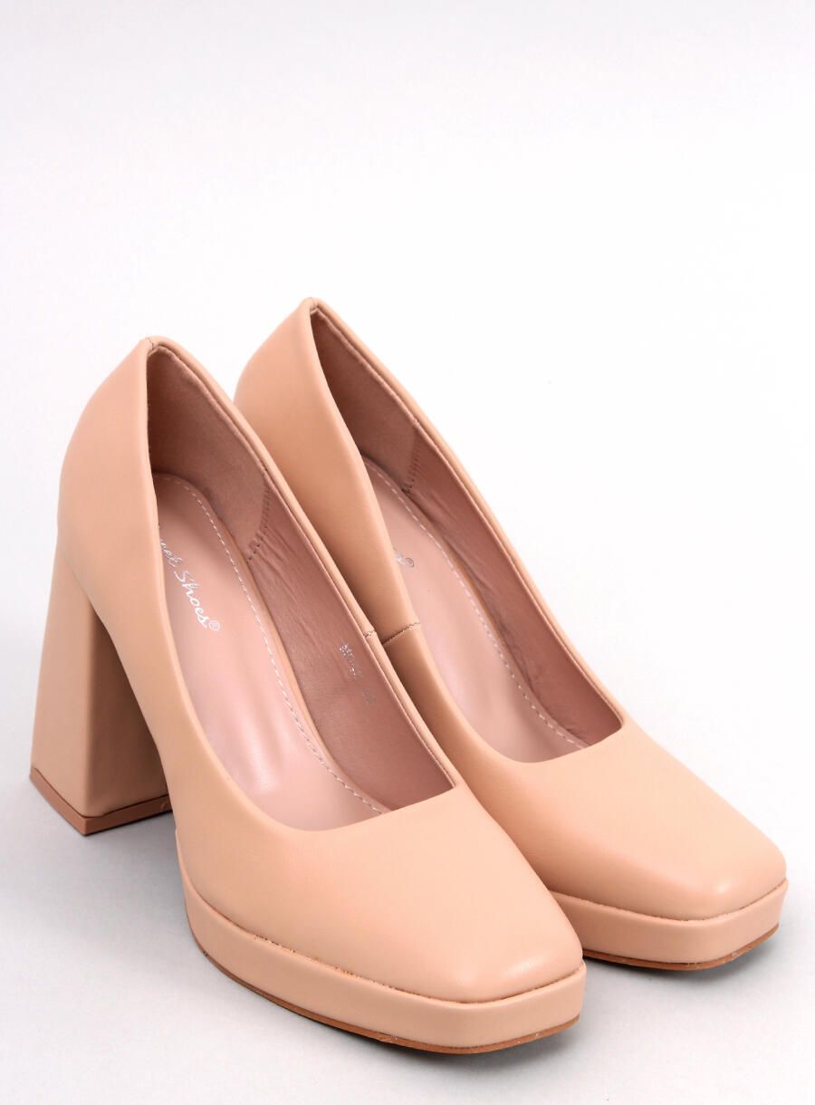 Tělové lodičky na širokém podpatku