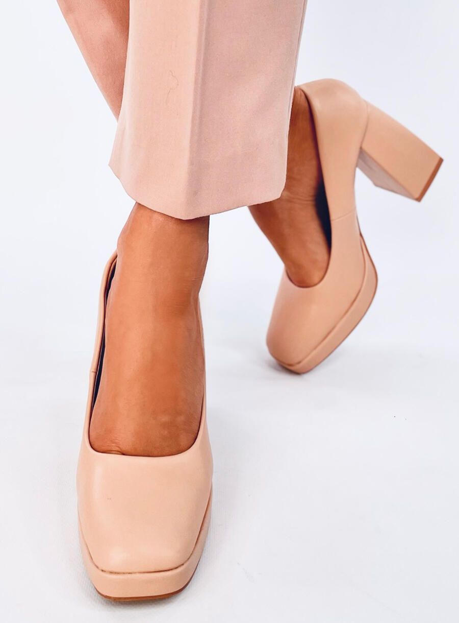 Tělové lodičky na širokém podpatku