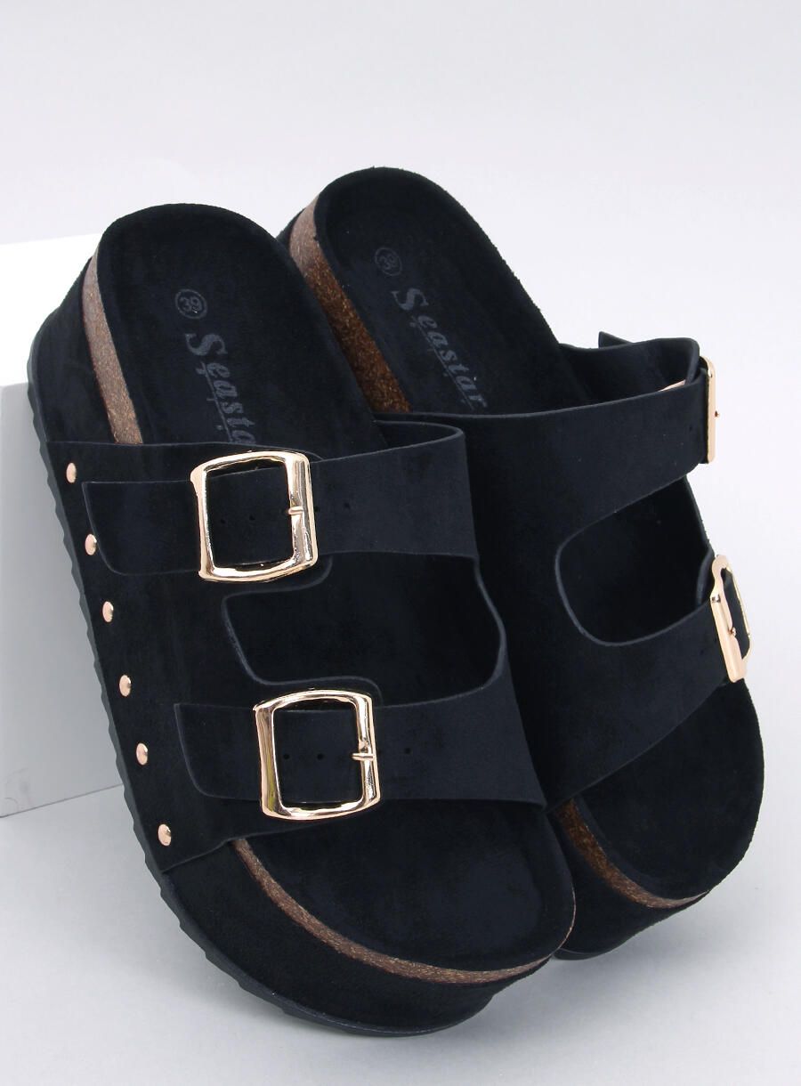 Černé pantofle s vysokou podrážkou