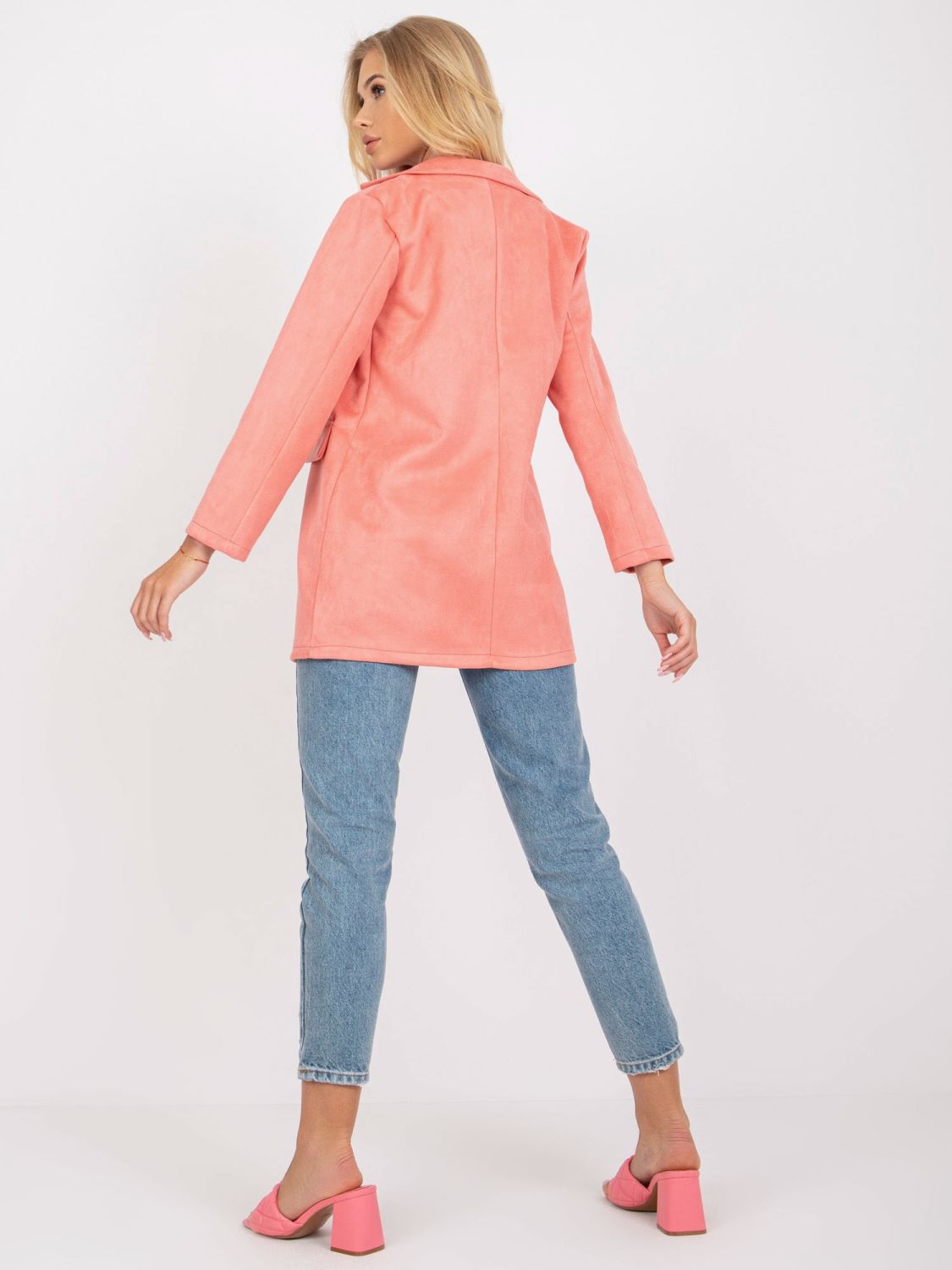 Stylové dámské broskvové sako