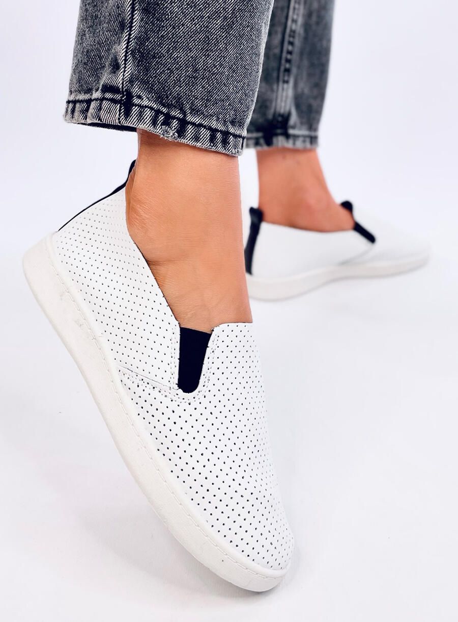 Perforované slip-on tenisky bílá/černá