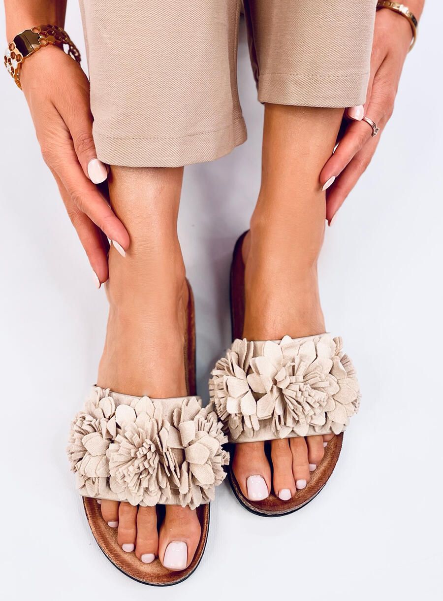 Béžové korkové pantofle s květinami