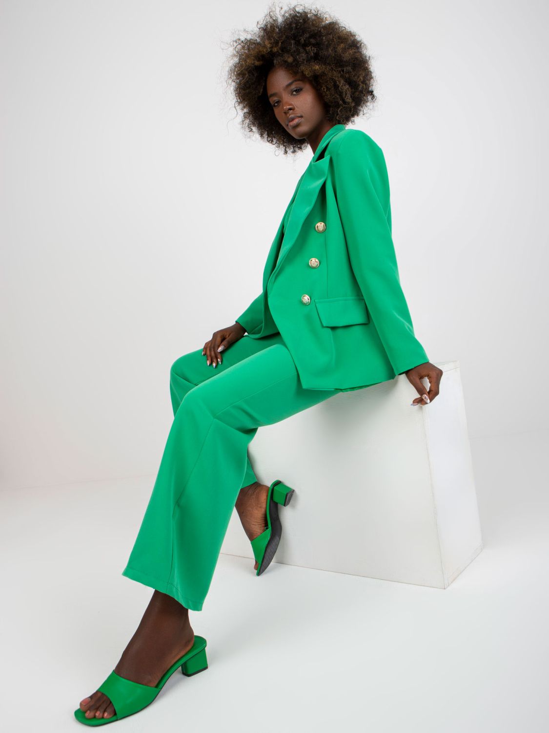 Elegantní zelené sako