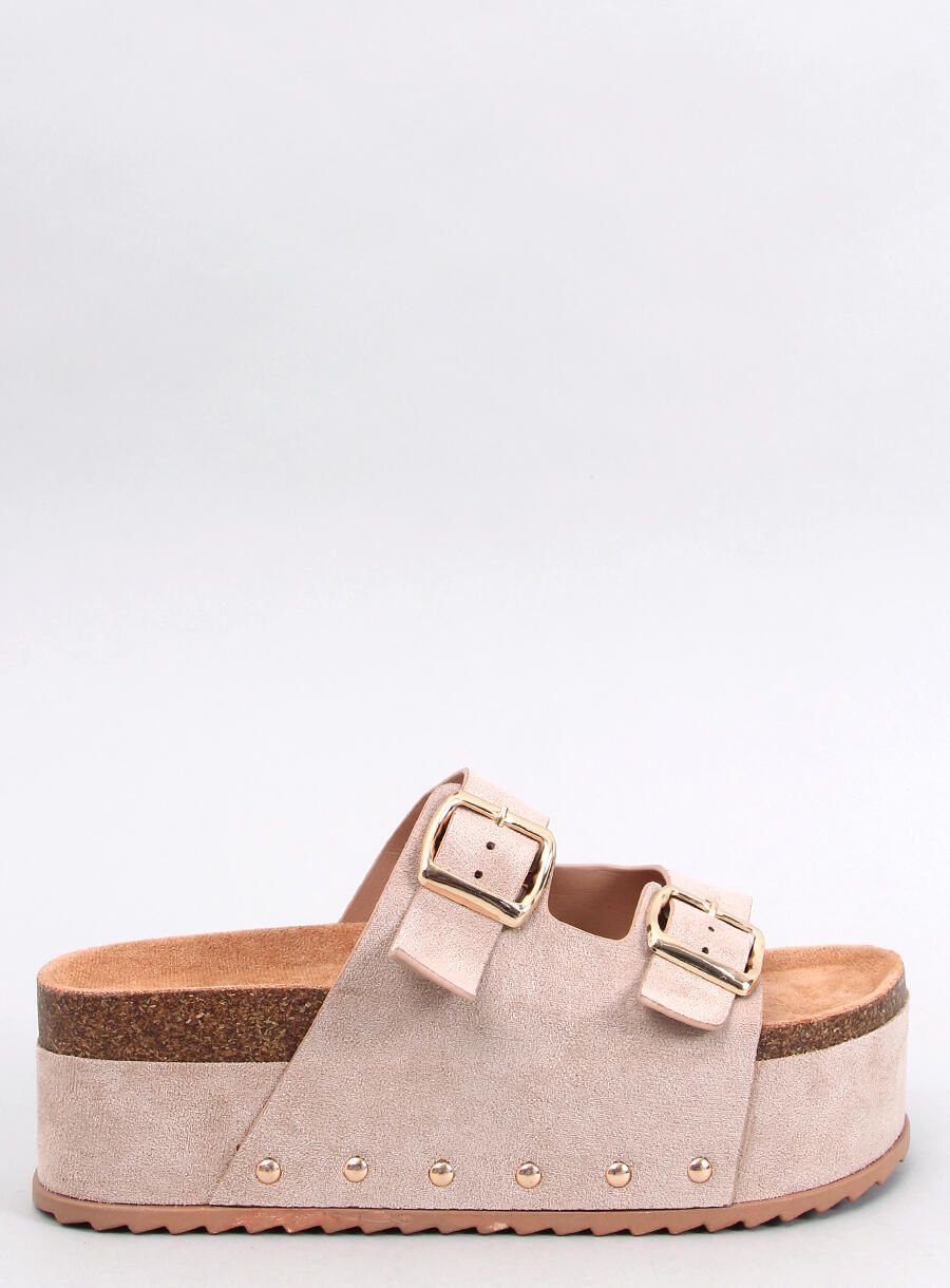 Béžové pantofle s vysokou podrážkou