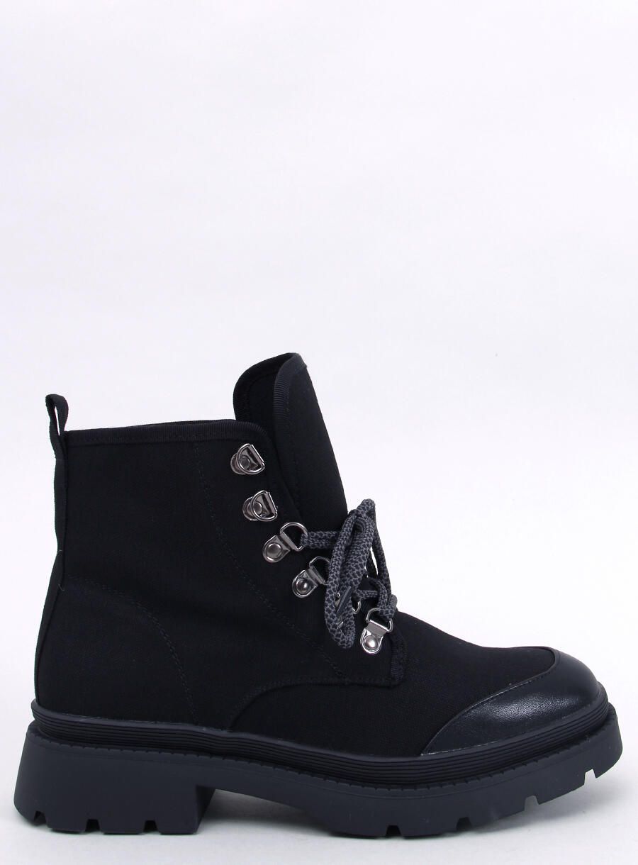 Černé látkové trekingové boty