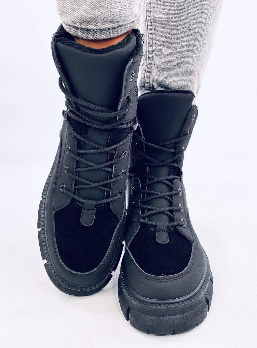 Černé zimní zateplené kozačky