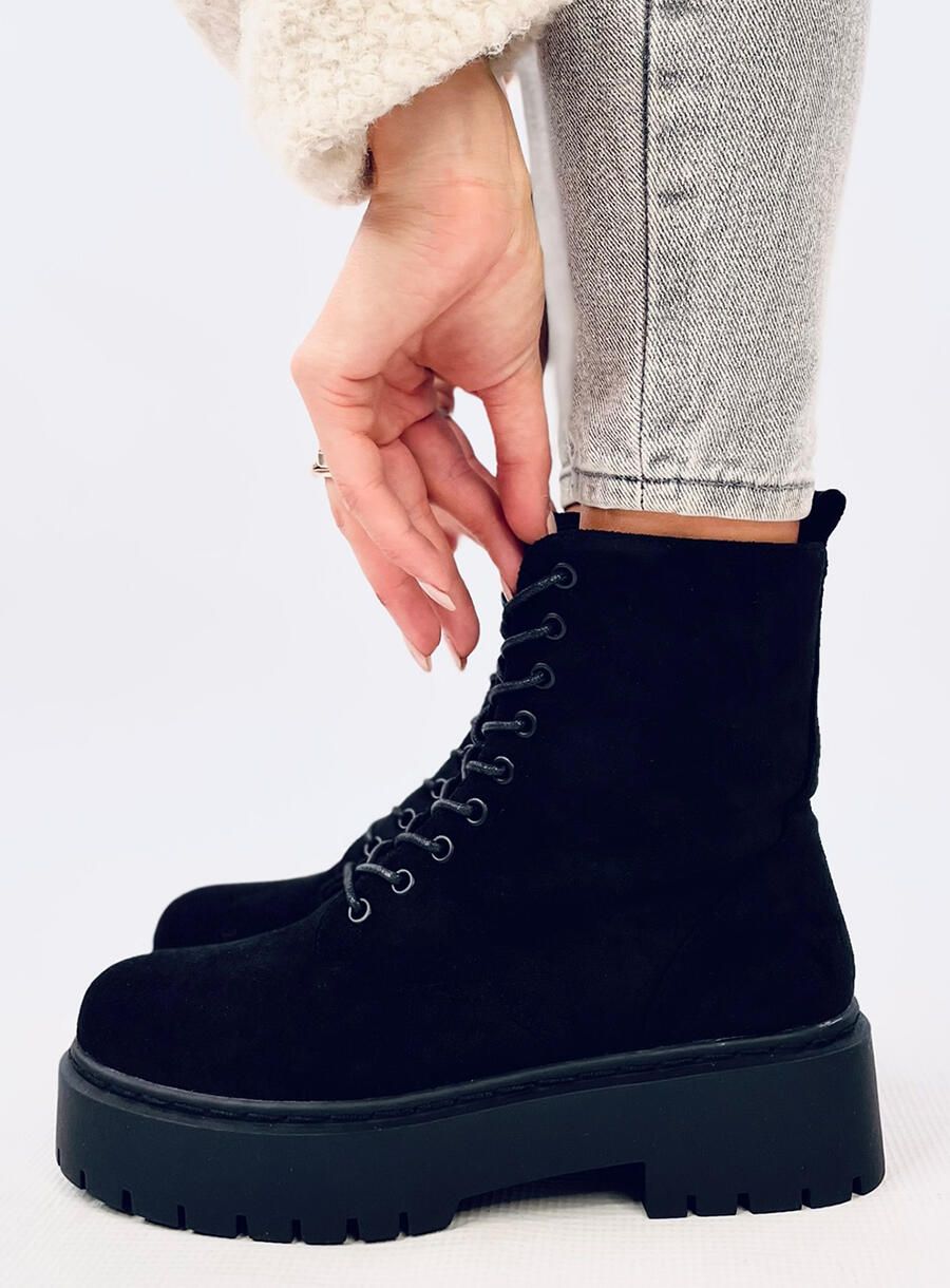 Dámské černé šněrovací boty
