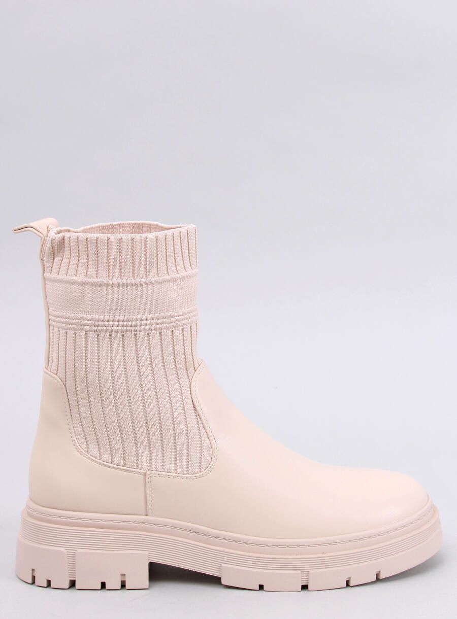 Světle béžové kotníkové kozačky s elastickým svrškem