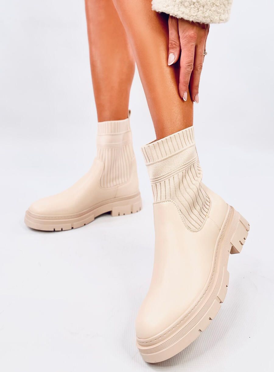 Světle béžové kotníkové kozačky s elastickým svrškem