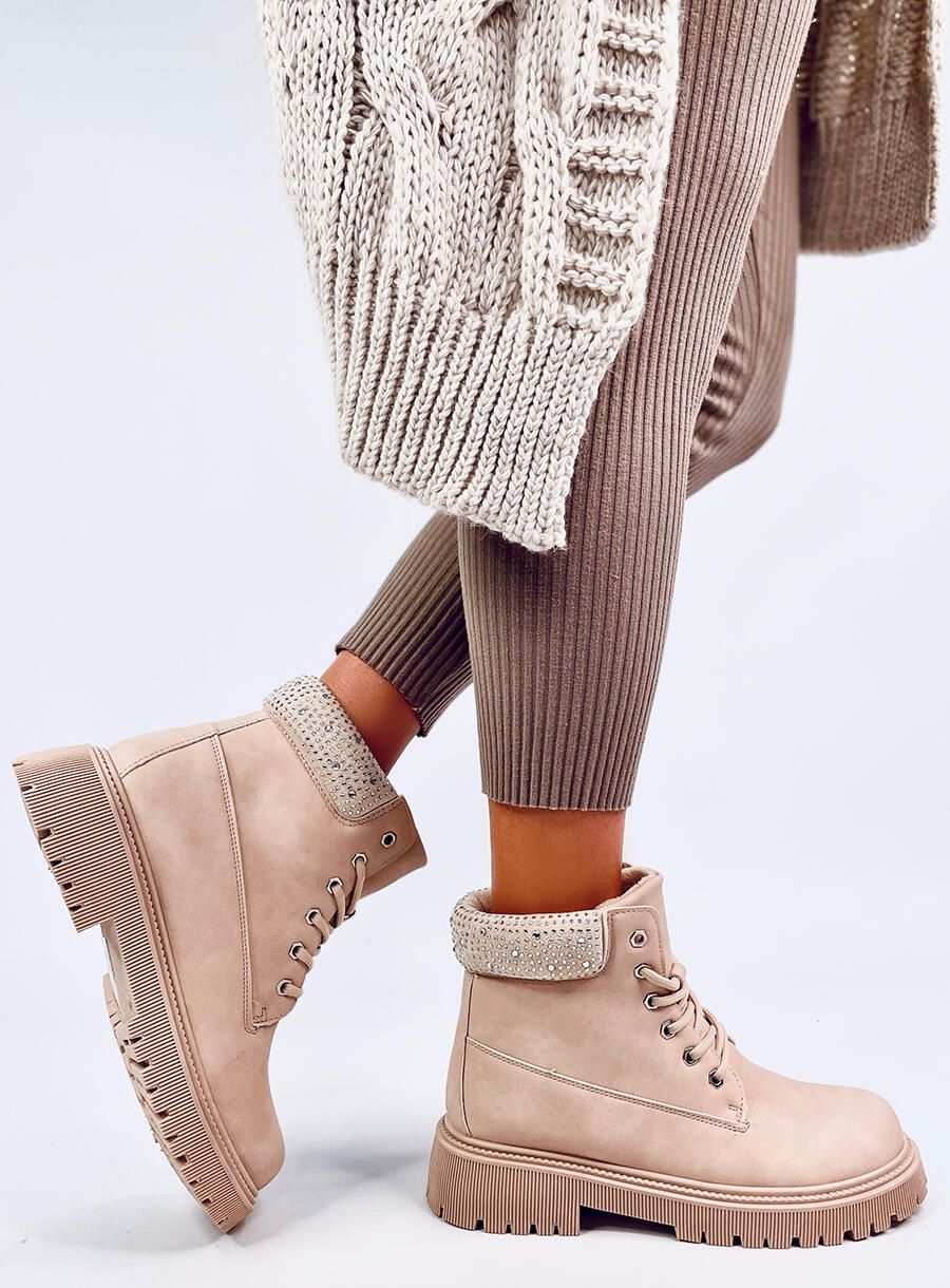 Béžové šněrovací boty zdobené kamínky